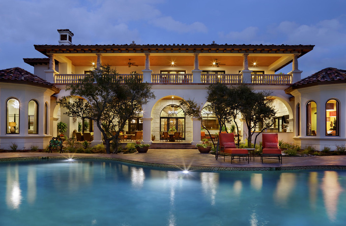 别墅院子里的鱼池风水