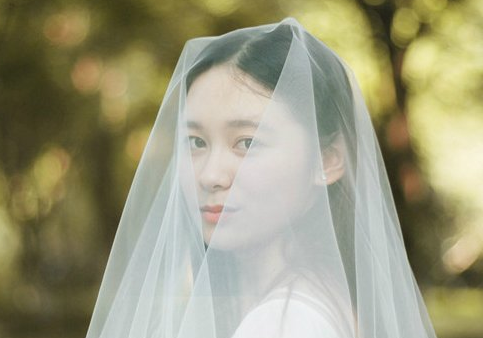 如何化解婚姻不顺利的女性八字?